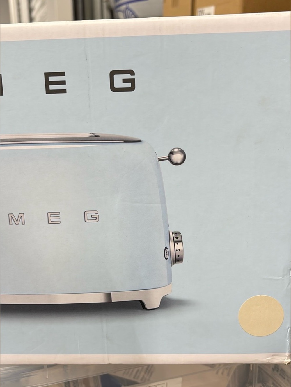 Smeg 2-Slice Toaster - Cream - Picture 3 of 6